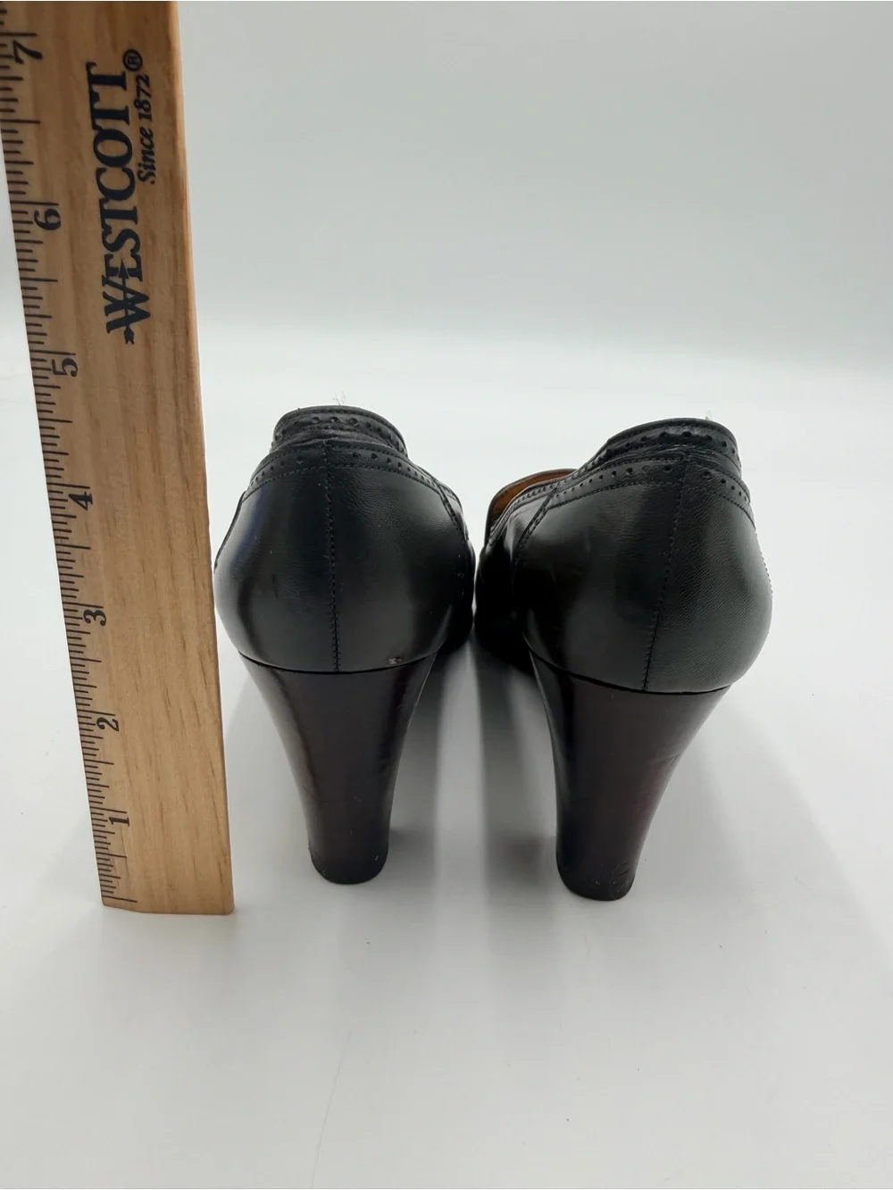 Bally of Switzerland Vintage Horsebit Leather Pumps Women’s Size 5